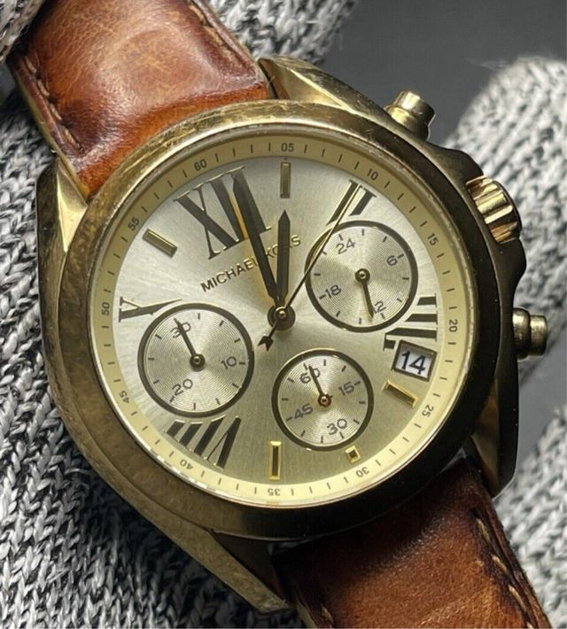 Reloj de seńora Michael Kors. Impecable