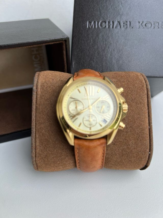 Reloj de seńora Michael Kors. Impecable