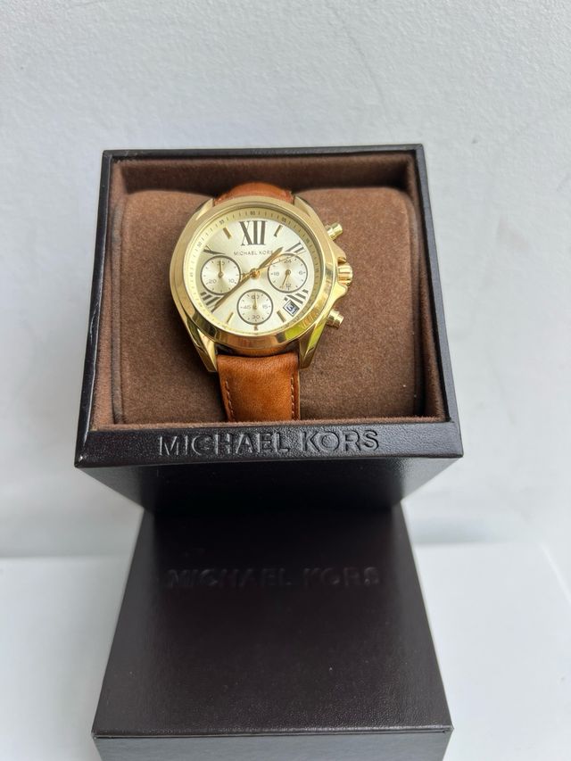 Reloj de seńora Michael Kors. Impecable