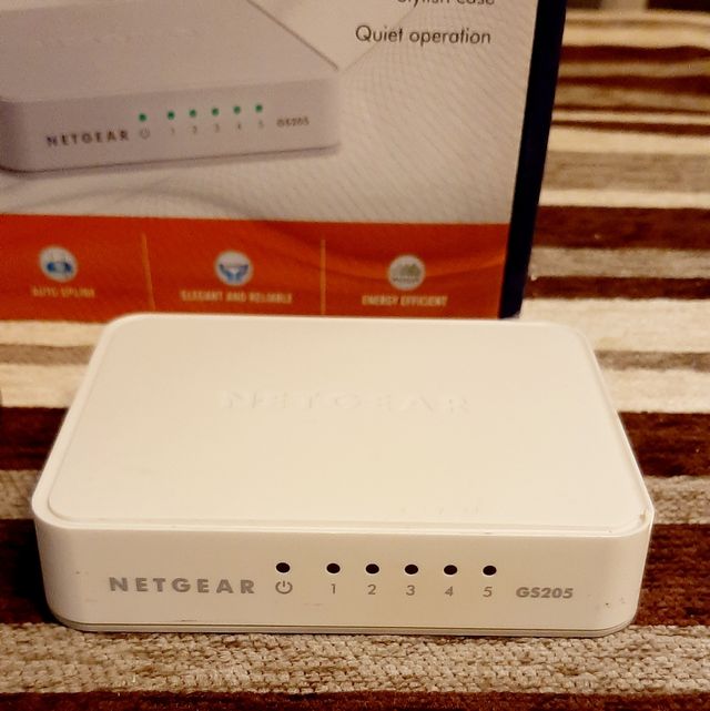Comutador Netgear GS205 5 portas Gigabit