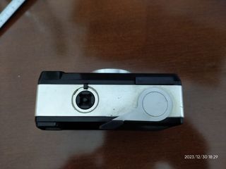 Macchina fotografica a pellicola vintage