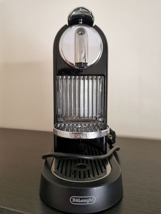 Cafetera Nespresso DeLonghi