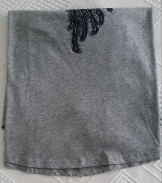 Camiseta gris de Sfera sin estrenar 