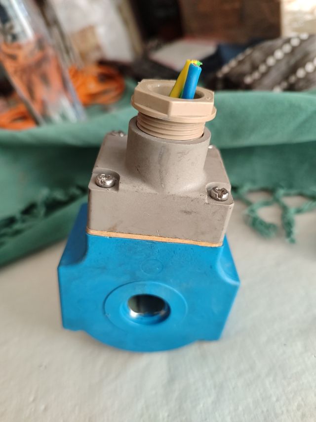 Válvula de expansión AKV 15-4