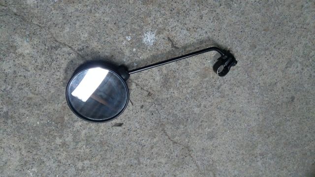 Specchietto retrovisore per moto