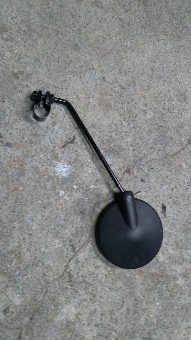 Specchietto retrovisore per moto