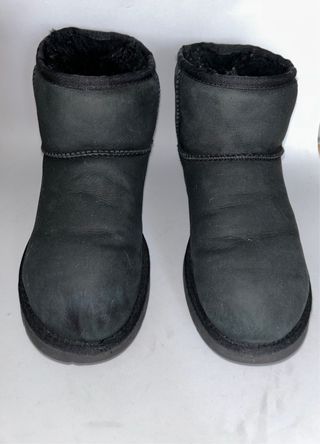 UGG mini negras 38