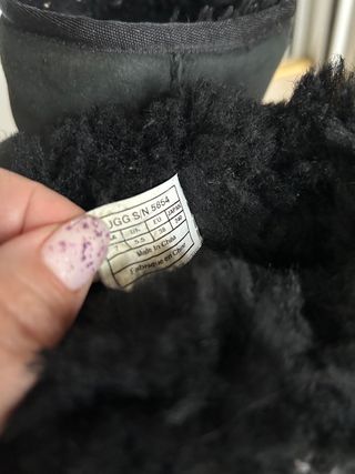 UGG mini negras 38