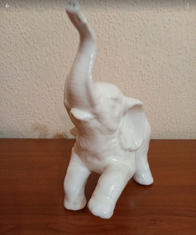 Statuina di elefantino