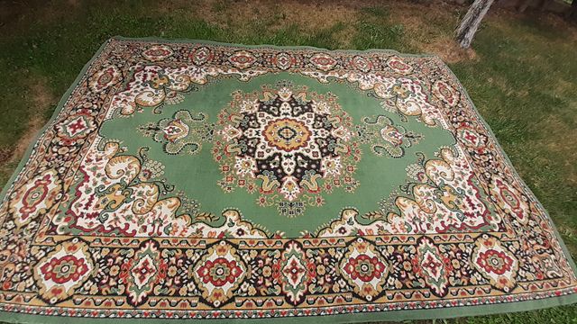 Alfombras verdes salón