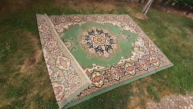 Alfombras verdes salón