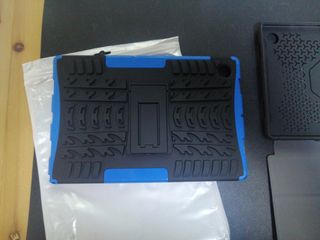 Dos fundas para tablet Samsung 