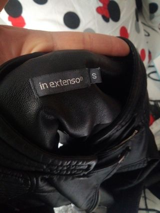 Chaqueta cuero negra