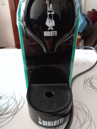 Cafetera de cápsulas Bialetti nueva