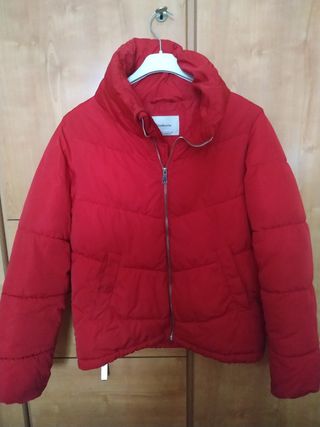 Plumas Stradivarius Rojo talla S