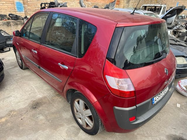 RENAULT SCENIC 1.6 gasolina -desguace