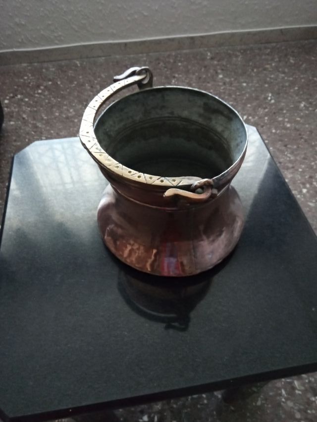 CALDERO DE COBRE MUY ANTIGUO