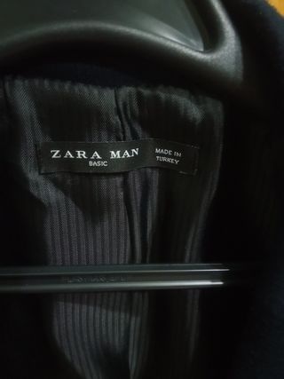 Americana azul marino.ZARA