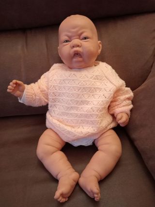 Muñeca bebé cuerpo blandito