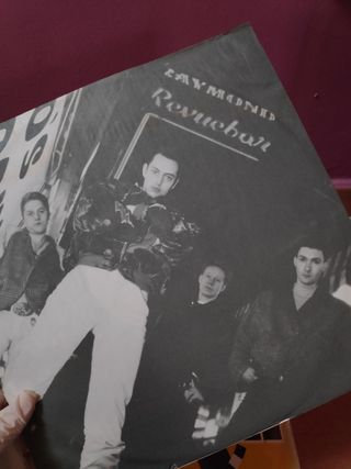 Vinilo chiefs of relief