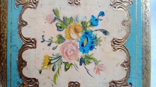 Cofanetto portagioielli vintage in legno dipinto