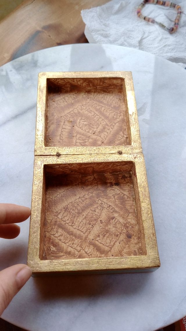 Cofanetto portagioielli vintage in legno dipinto