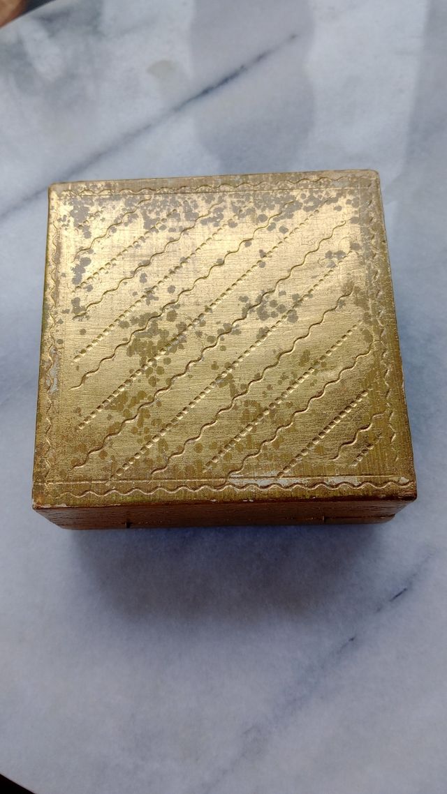 Cofanetto portagioielli vintage in legno dipinto