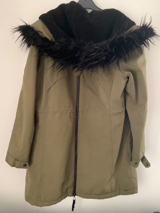 Parka verde Zara