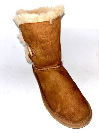 UGG Botton Chestnut 37