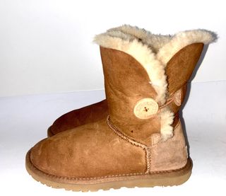 UGG Botton Chestnut 37