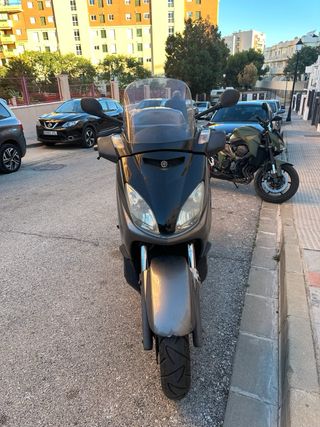 Yamaha Xmax 250