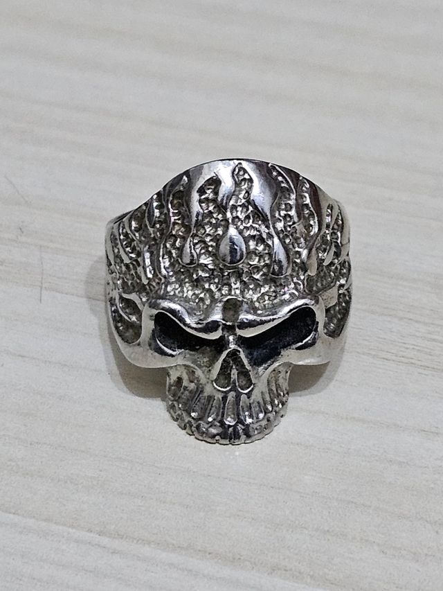 Anillo calavera fire