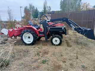Minitractor con pala tractor pequeño