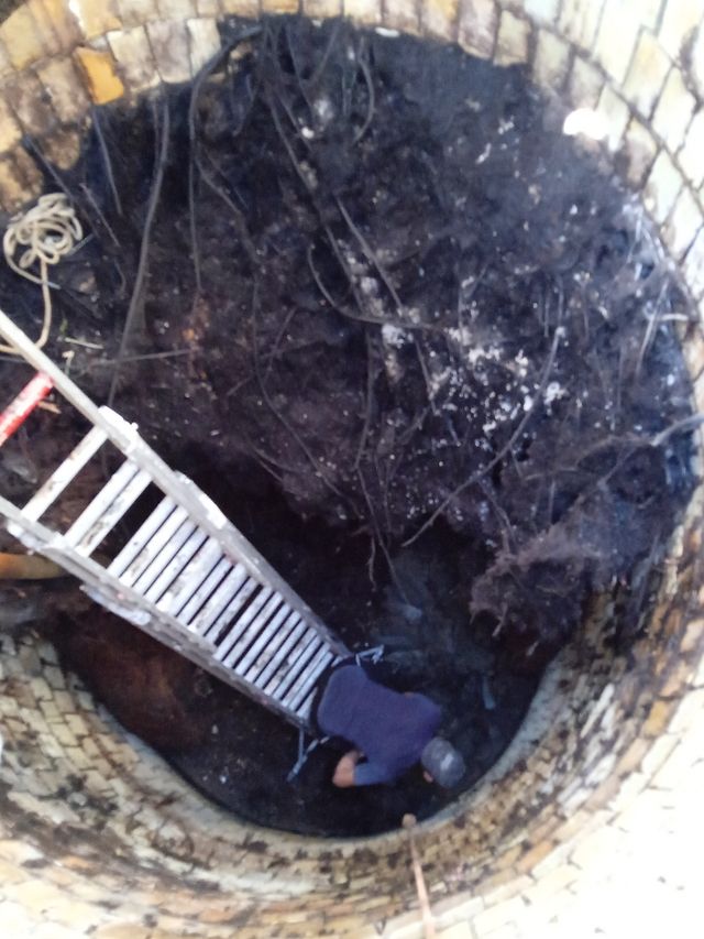 Limpieza y aondado de pozos de agua
