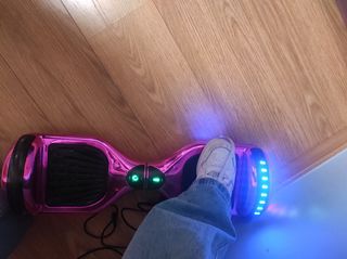 Hoveboard rosa,con luces led y música.