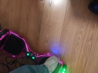 Hoveboard rosa,con luces led y música.