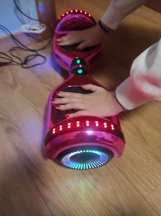 Hoveboard rosa,con luces led y música.