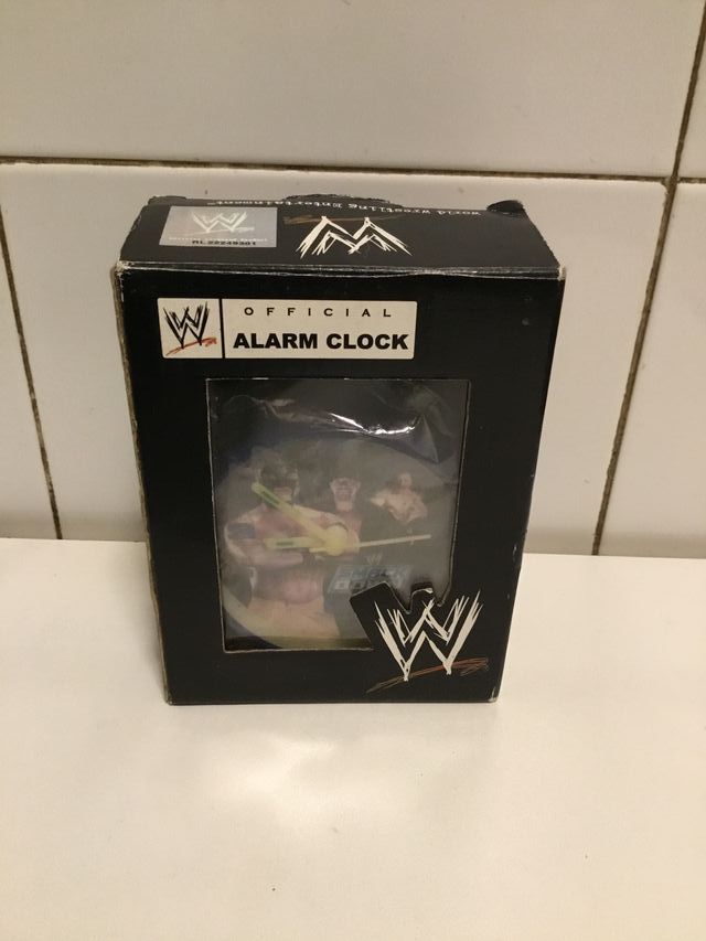 Vecchia sveglia ufficiale del wrestling della WWE