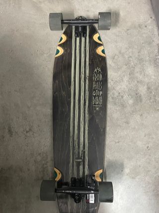 Monopatín longboard marca Oxelo