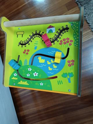 Carrito madera con actividades