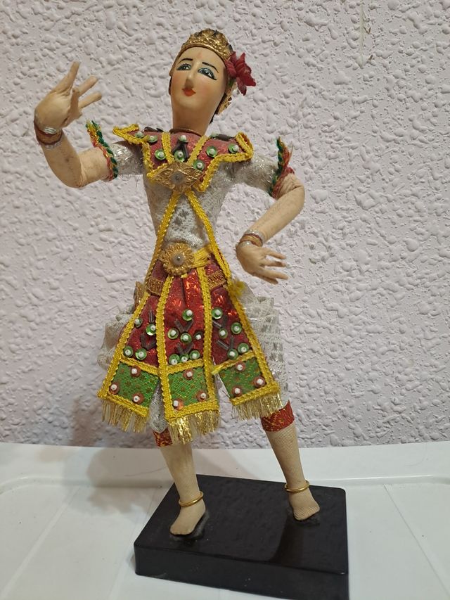 Muñequita bailarina