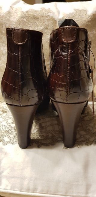 Botines marrones  Wonders