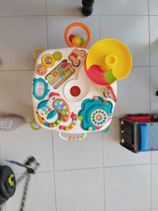 Mesa juego bebé
