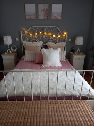 Edredón reversible, muy gordito, nuevo.Cama grande