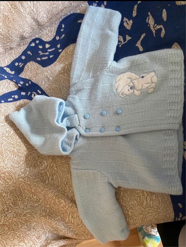 Lote gorros y chaqueta