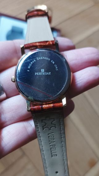Dos relojes de pulsera Pertegaz