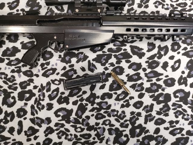 Réplica M-107 escala 1/6