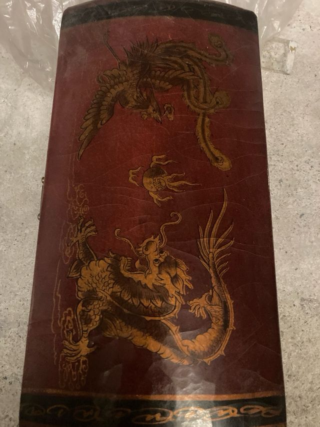 Antica scatola Cinese in legno laccata