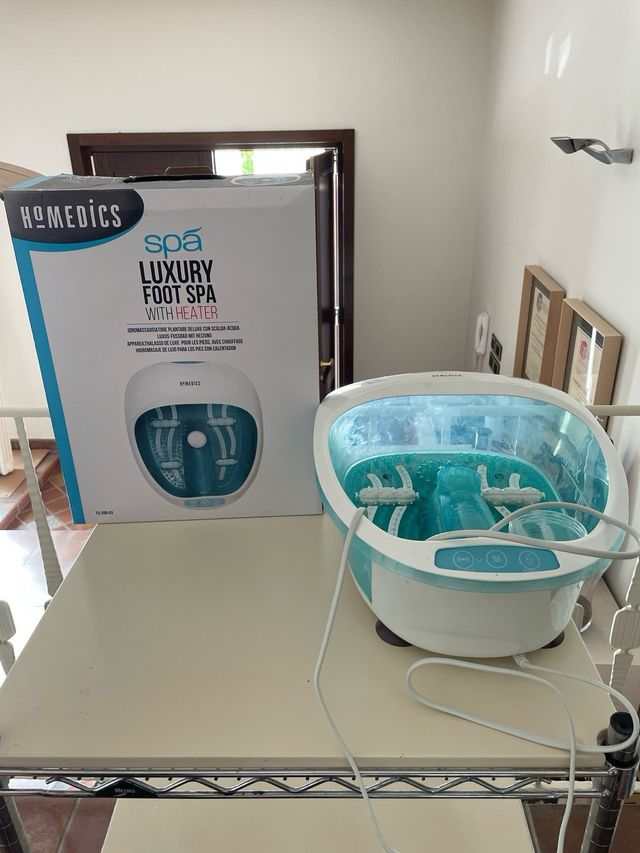 Idromassaggio per cura plantare