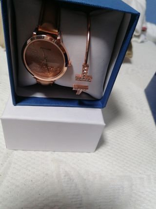 Reloj de señora con pulsera